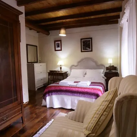 Casa El Santu Holiday home