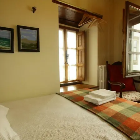 Casa El Santu Holiday home *